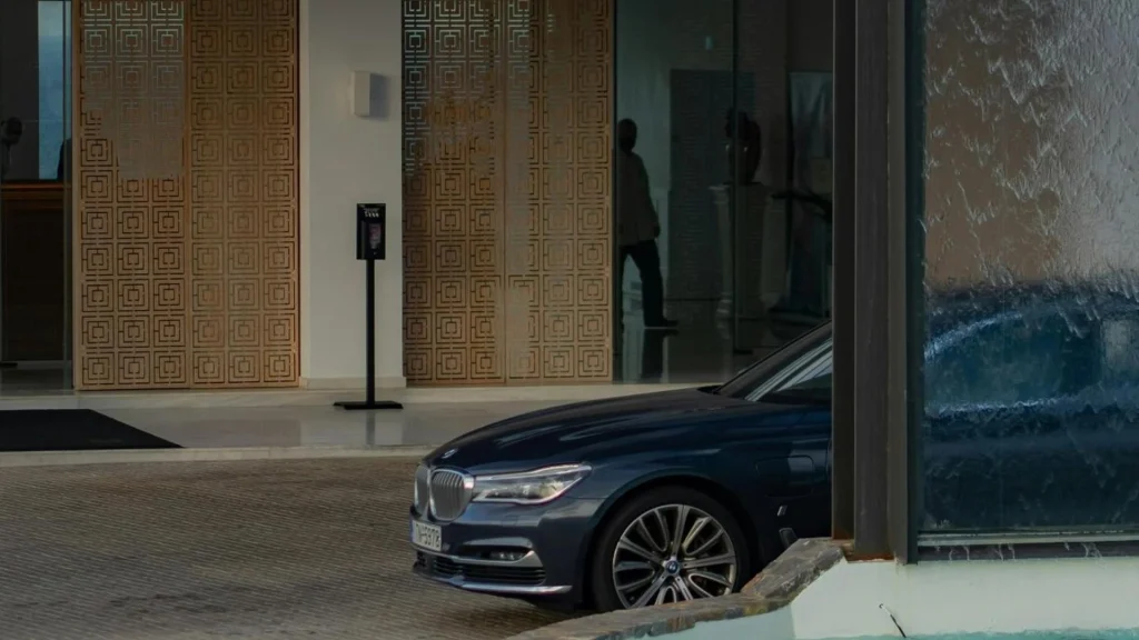 Private transfers in Greece with chauffeur service