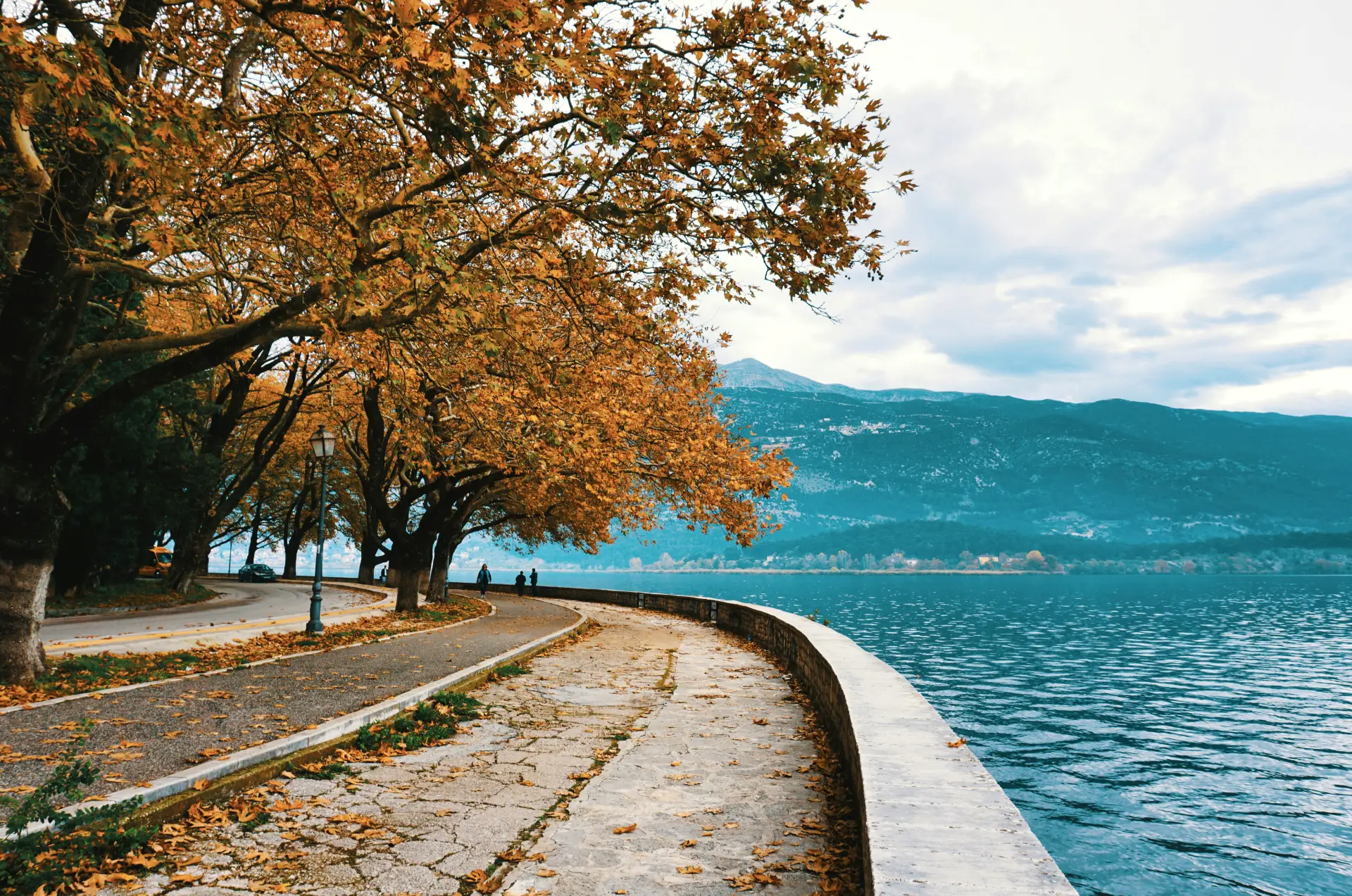 Greece in Winter: What Stays Open and Where Should You Go? 2 Ioannina lake view