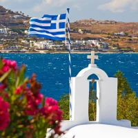 Aegean Icons: A Luxury Vacation Through the Cyclades