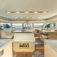 catamaran enterior